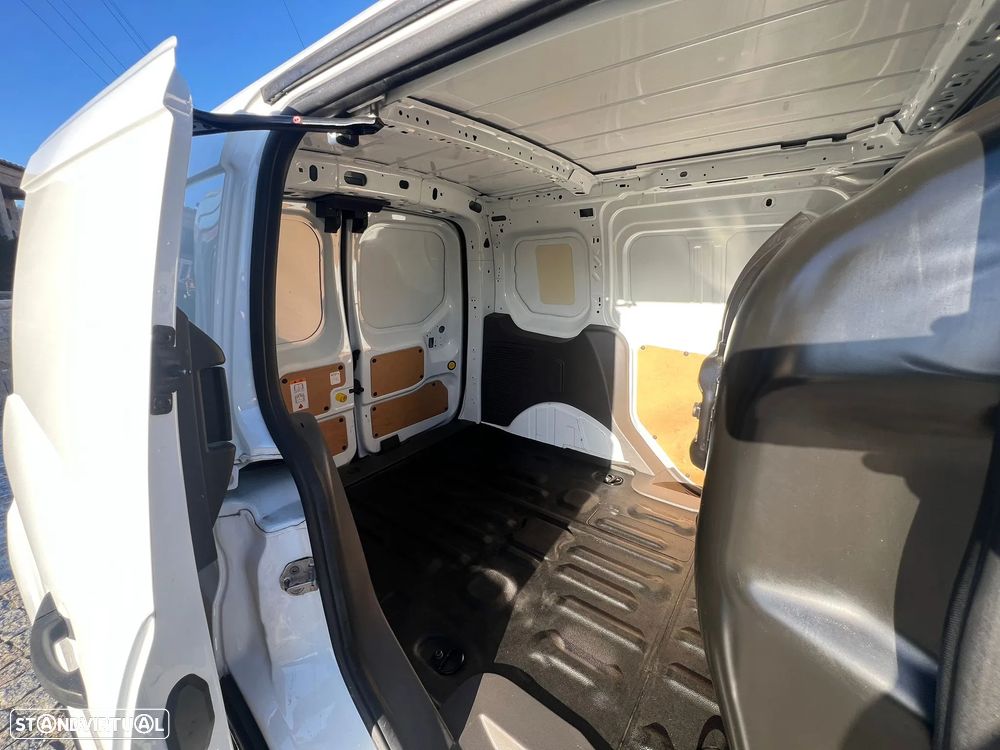 Ford Transit Connect - 8