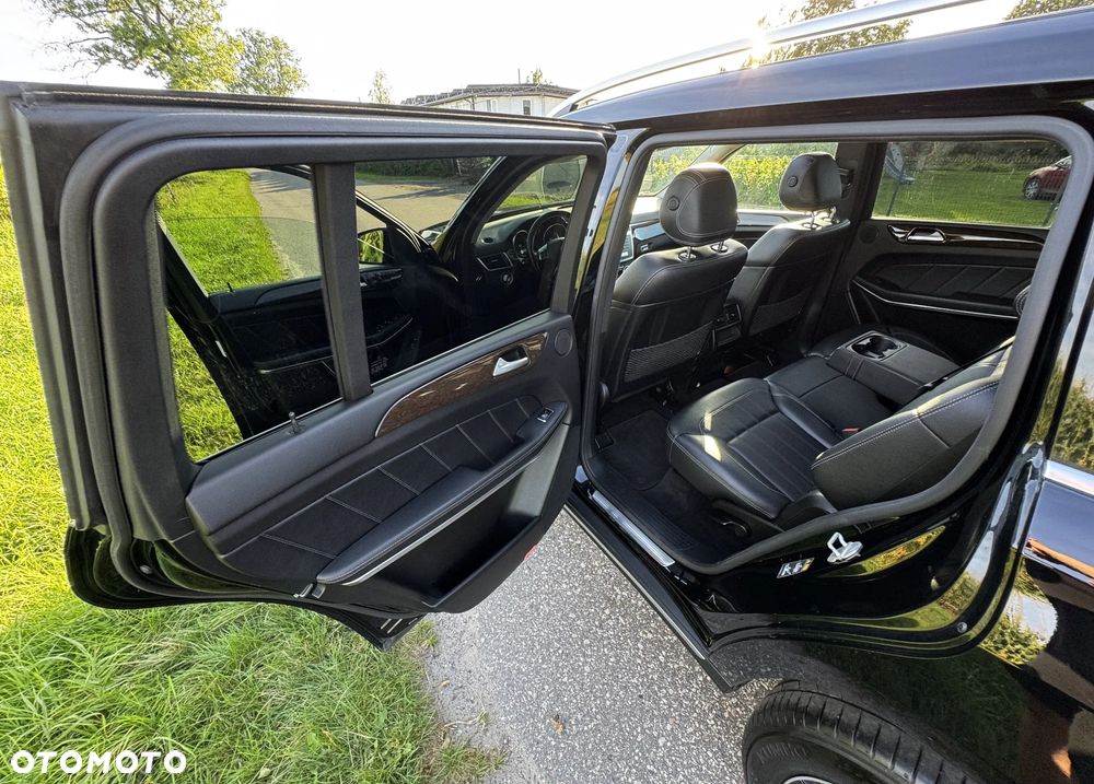 Mercedes-Benz GL 450 4Matic 7G-TRONIC Grand Edition - 28