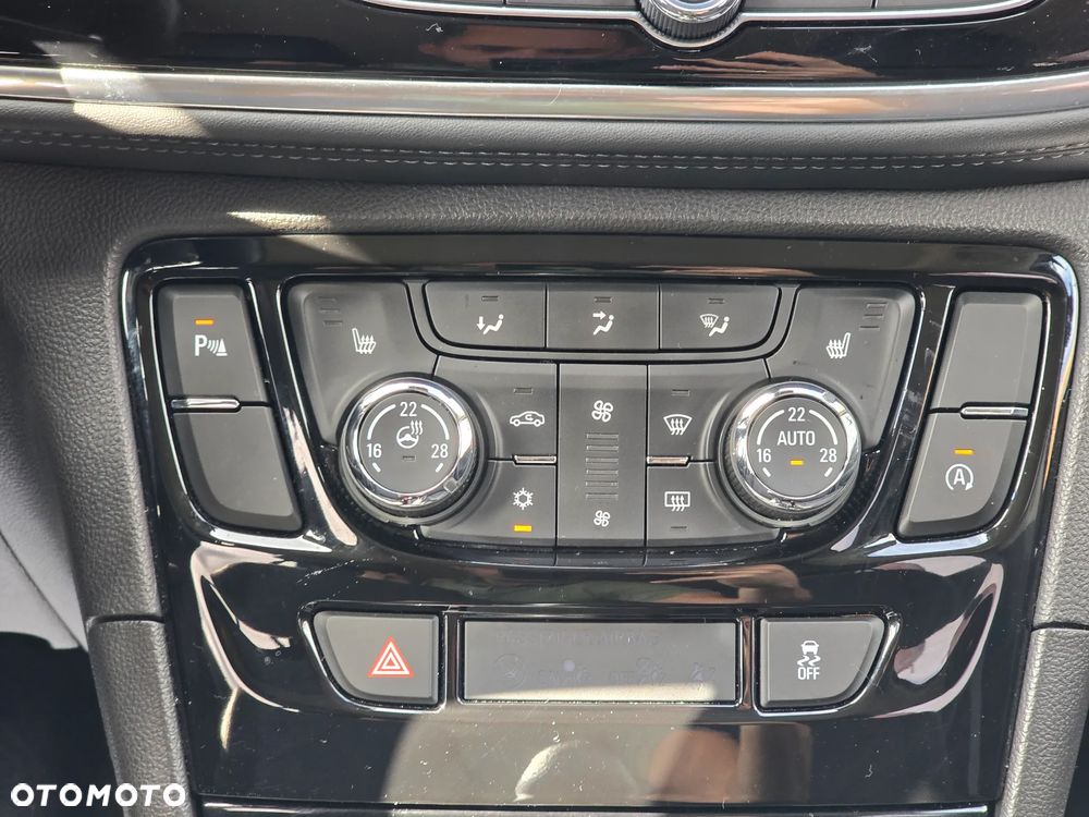 Opel Mokka X 1.4 T Elite S&S - 25