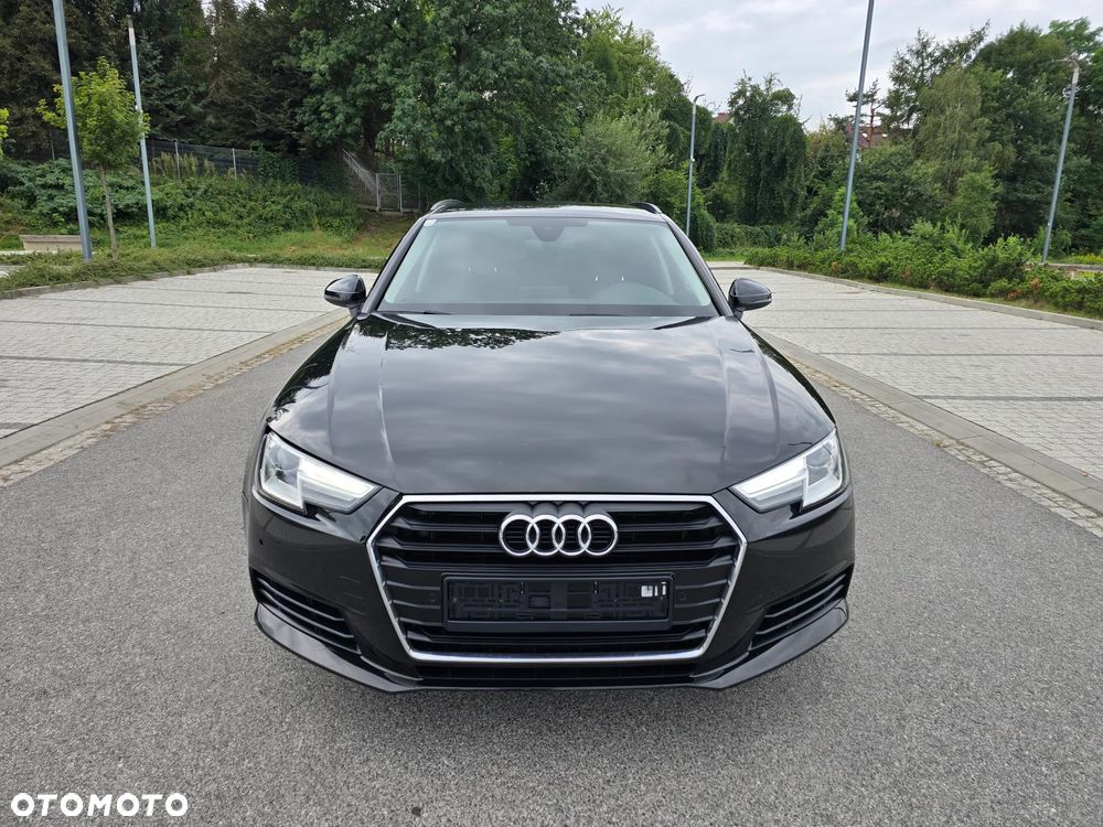 Audi A4 Avant 2.0 TDI - 22