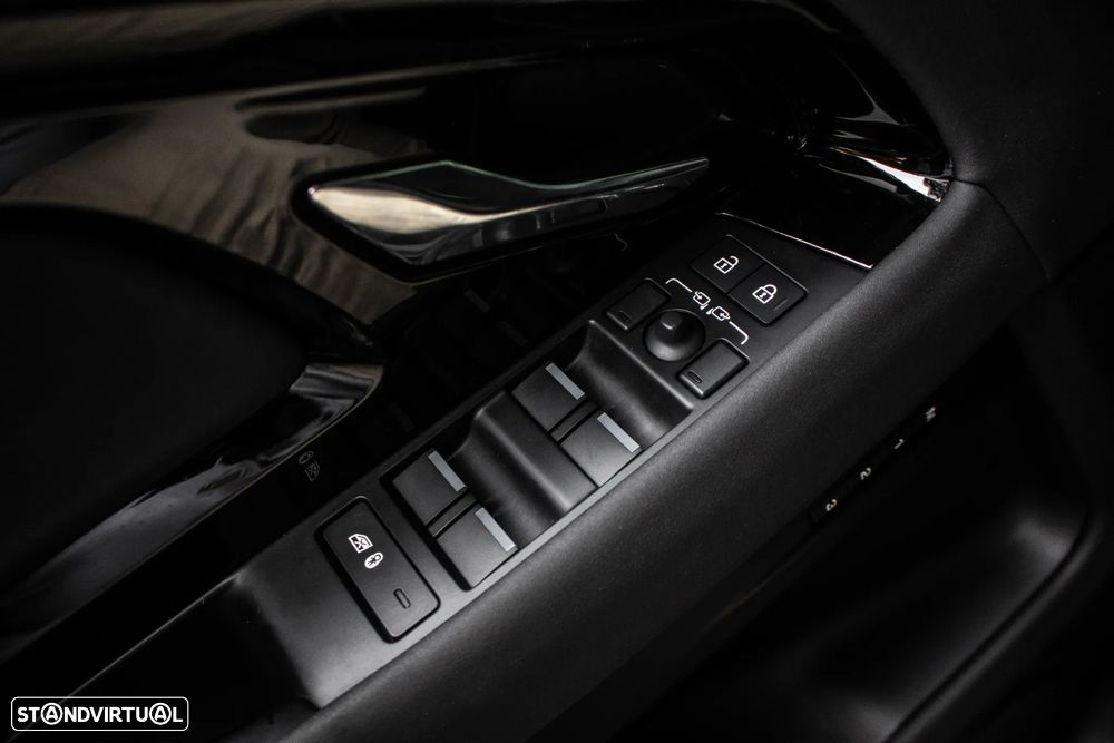 Land Rover Range Rover Evoque P300e S - 20