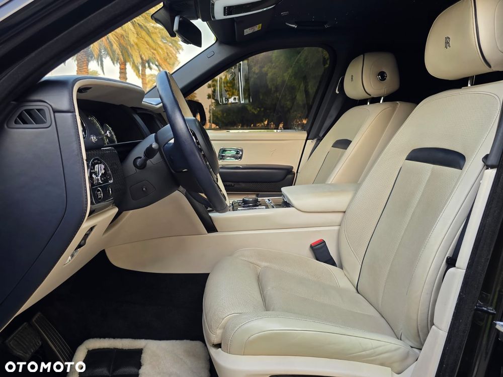 Rolls-Royce Cullinan - 3