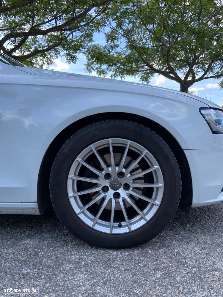 Audi A4 Avant 2.0 TDI - 4