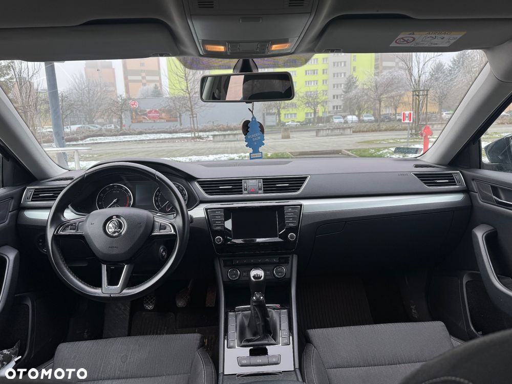 Skoda Superb 1.8 TSI Ambition - 9