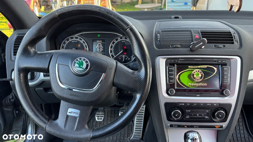 Skoda Octavia 2.0 TDI DPF RS - 11