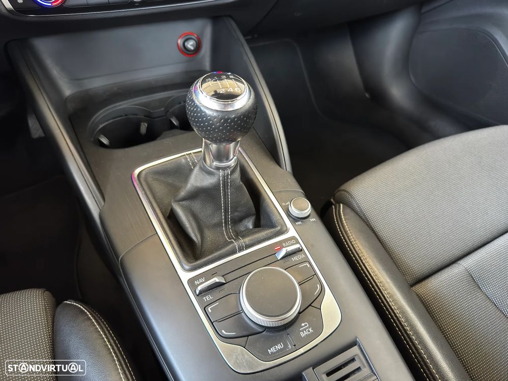 Audi A3 Sportback 1.6 TDI DPF S line Sport Pack - 17