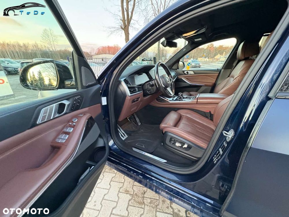 BMW X7 M50i sport - 23