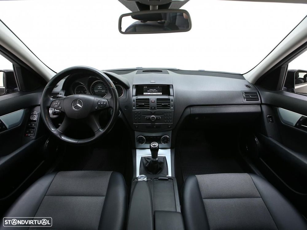 Mercedes-Benz C 200 - 6