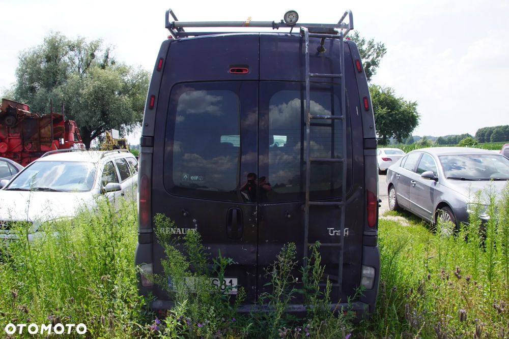 Auto na części - Renault Trafic II 2.5 DCI 135 KM G9U730 PK6377 TED68 2006R Silnik Skrzynia Drzwi Maska Błotnik Zderzak Lampa Lusterko Klamka Szyba Deska Kokpit Sterownik Moduł Czujnik Licznik Panel Kierownica - 6