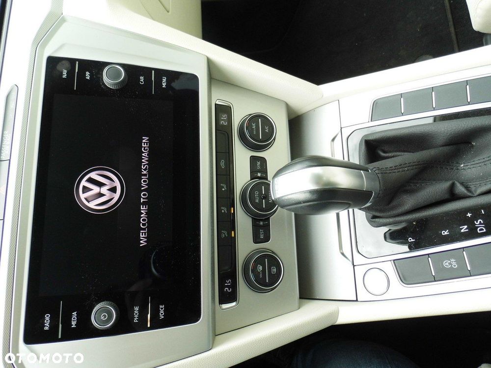 Volkswagen Passat 2.0 TDI BMT Comfortline DSG7 - 9