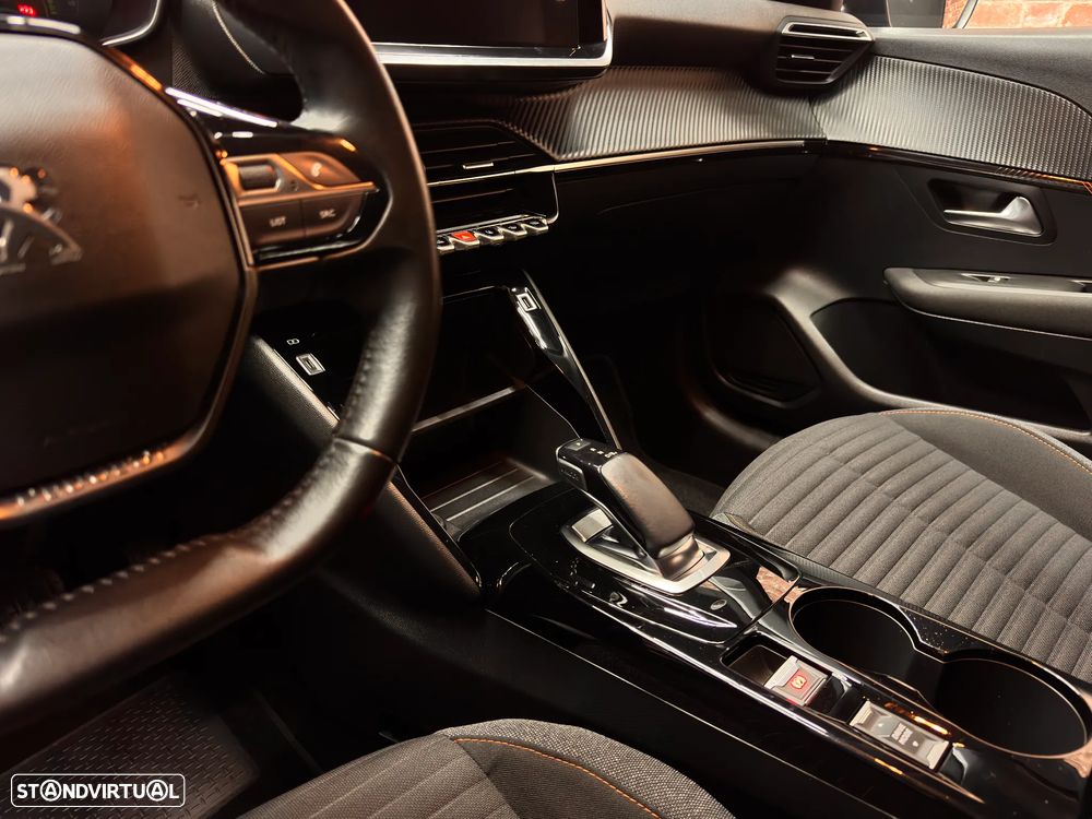 Peugeot e-208 Active - 14