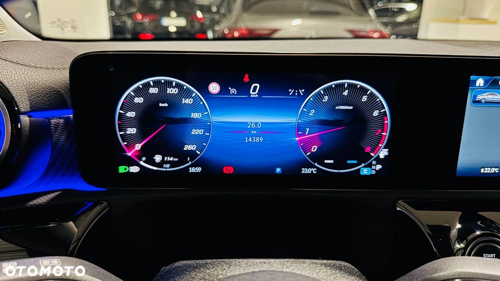 Mercedes-Benz CLA 180 Progressive 7G-DCT - 17