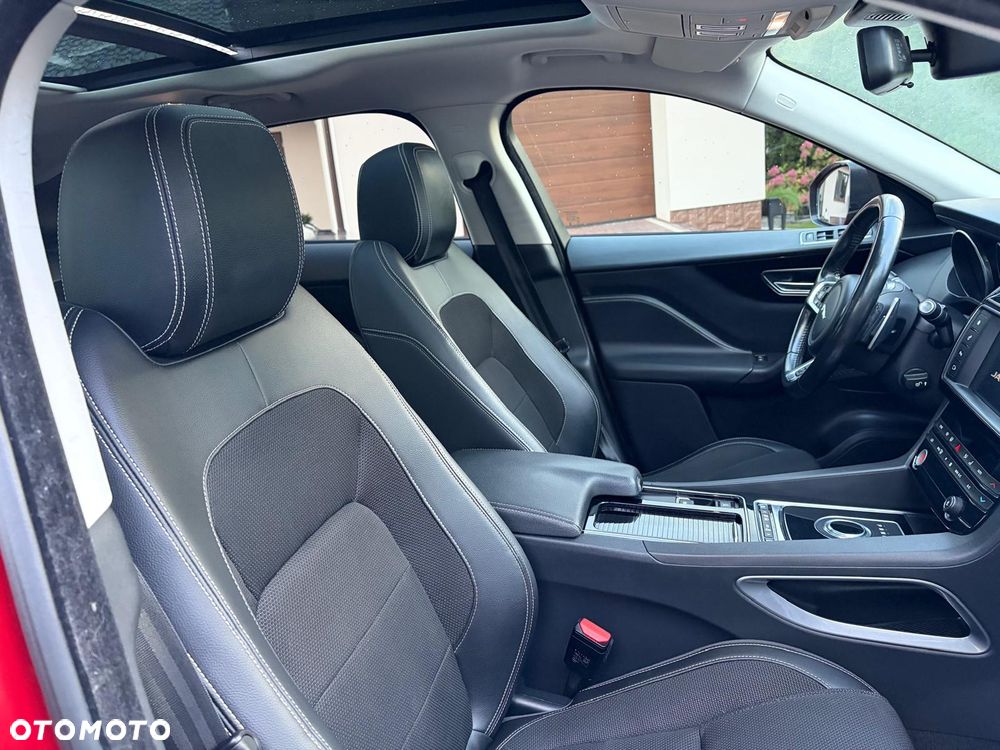 Jaguar F-Pace 20d AWD R-Sport - 17