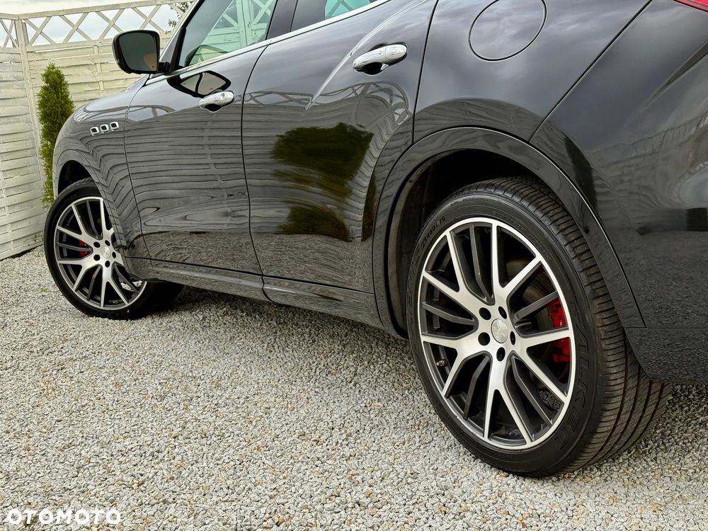Maserati Levante Granlusso - 28