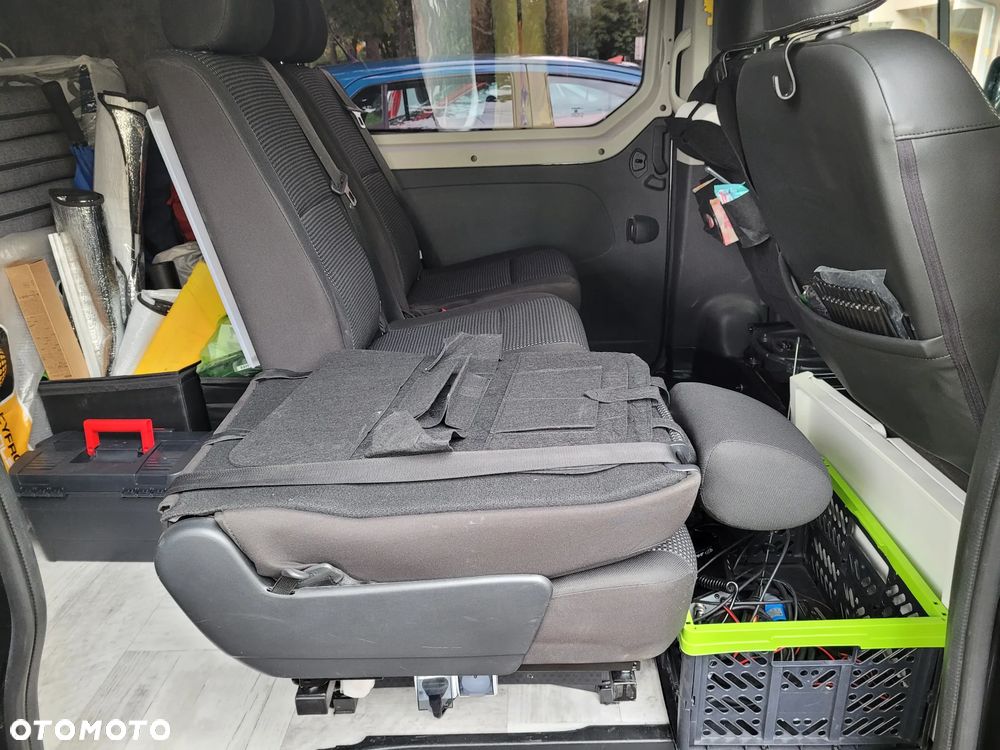 Opel Vivaro - 13