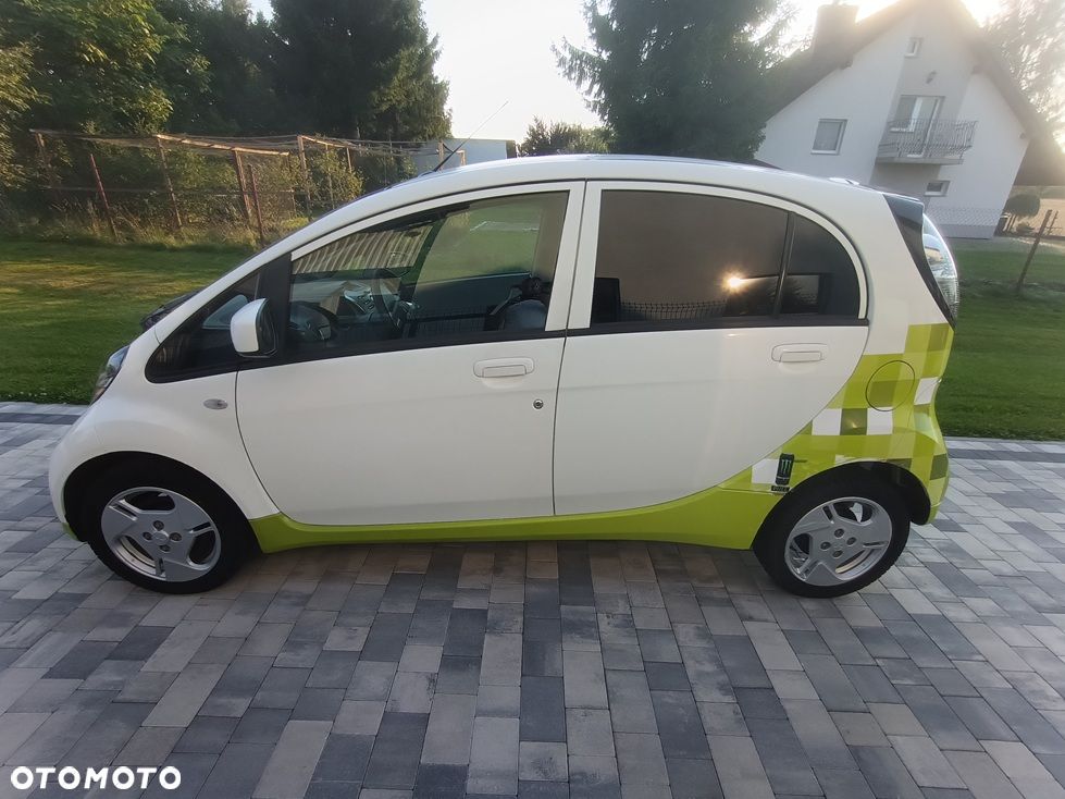 Mitsubishi i-MiEV Standard - 12