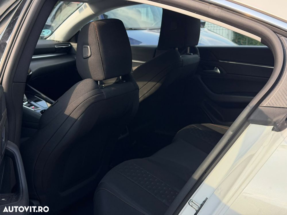 Peugeot 508 1.5 BlueHDI S&S EAT8 Allure Pack - 39