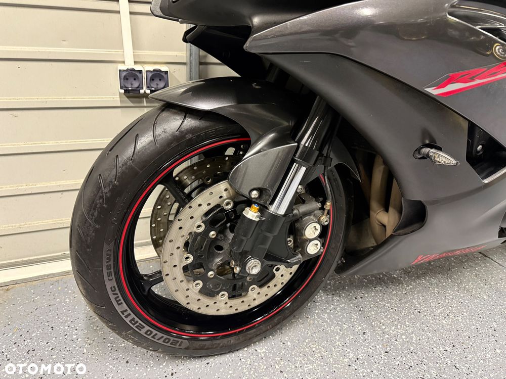 Yamaha R6 - 16