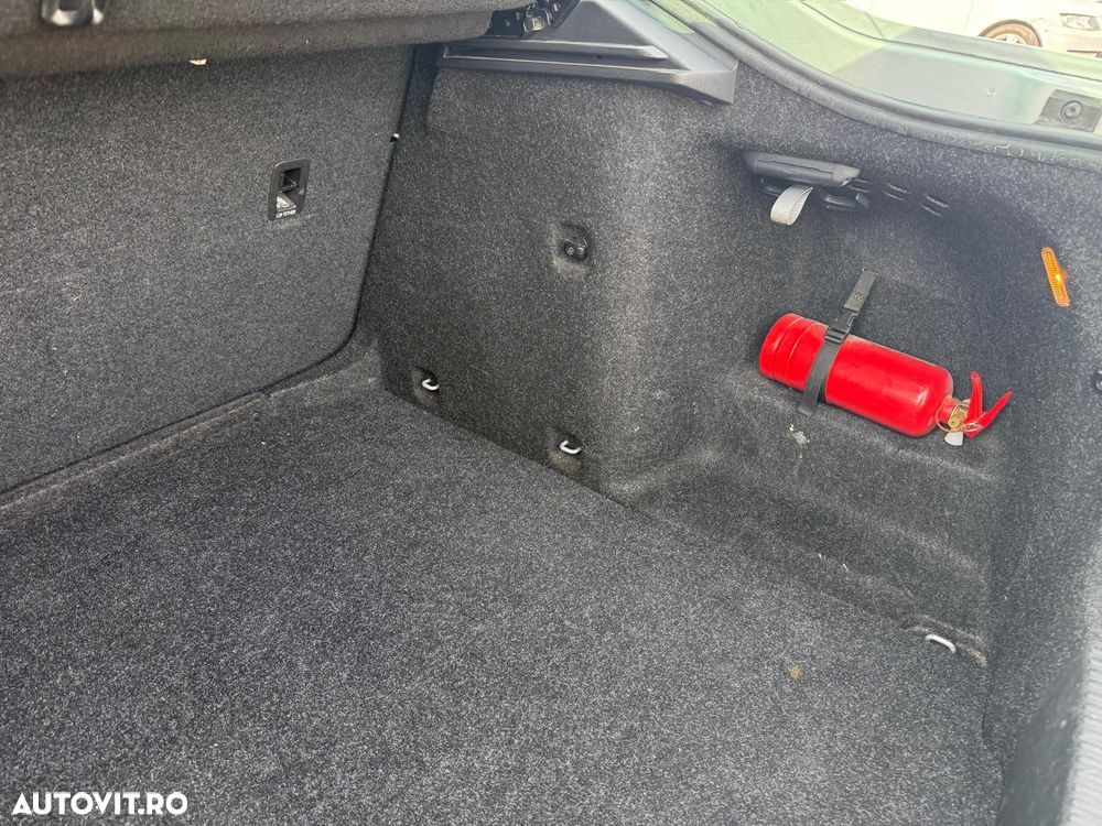 Skoda Octavia 1.6 TDI Active - 18