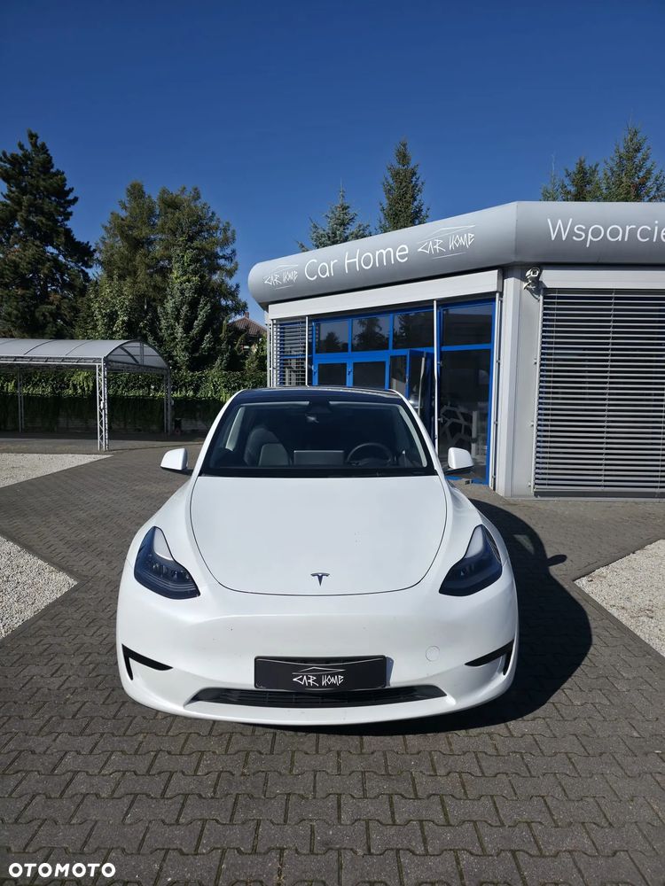 Tesla Model Y - 3