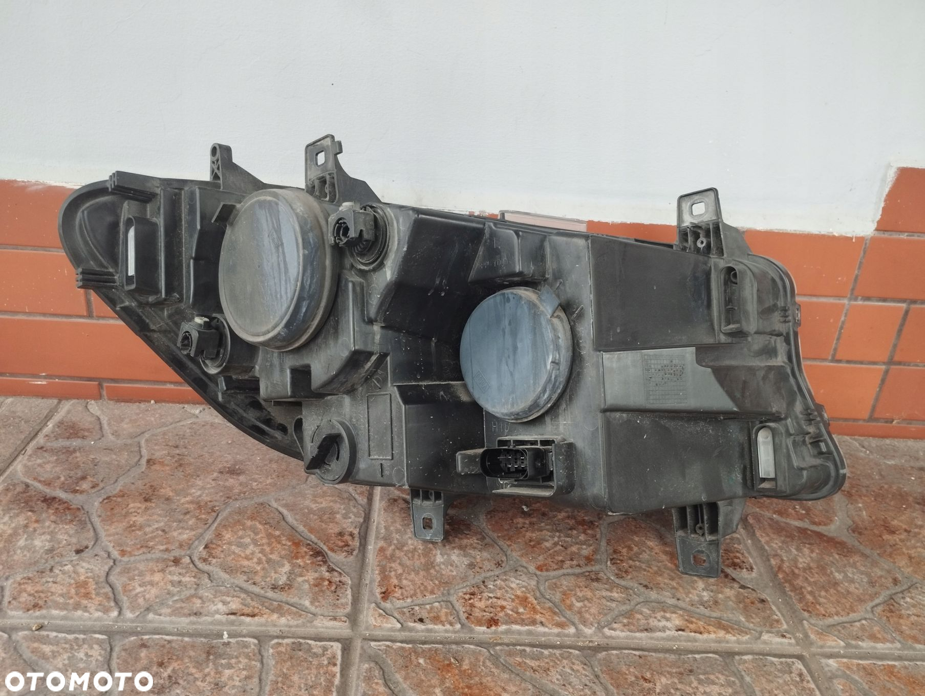 Lampa lewa Mercedes Sprinter 907 910 2018-^ - 10
