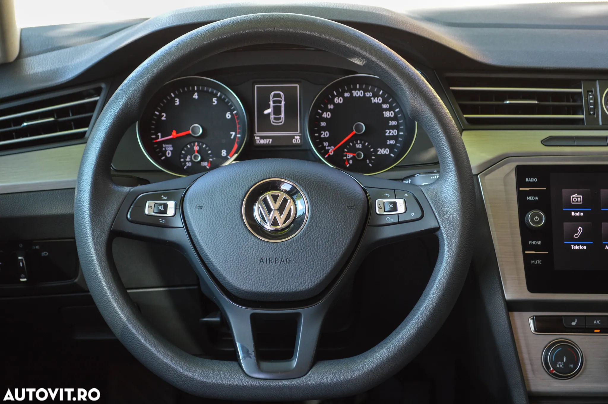 Volkswagen Passat 1.4 TSI (BlueMotion Technology) Trendline - 25