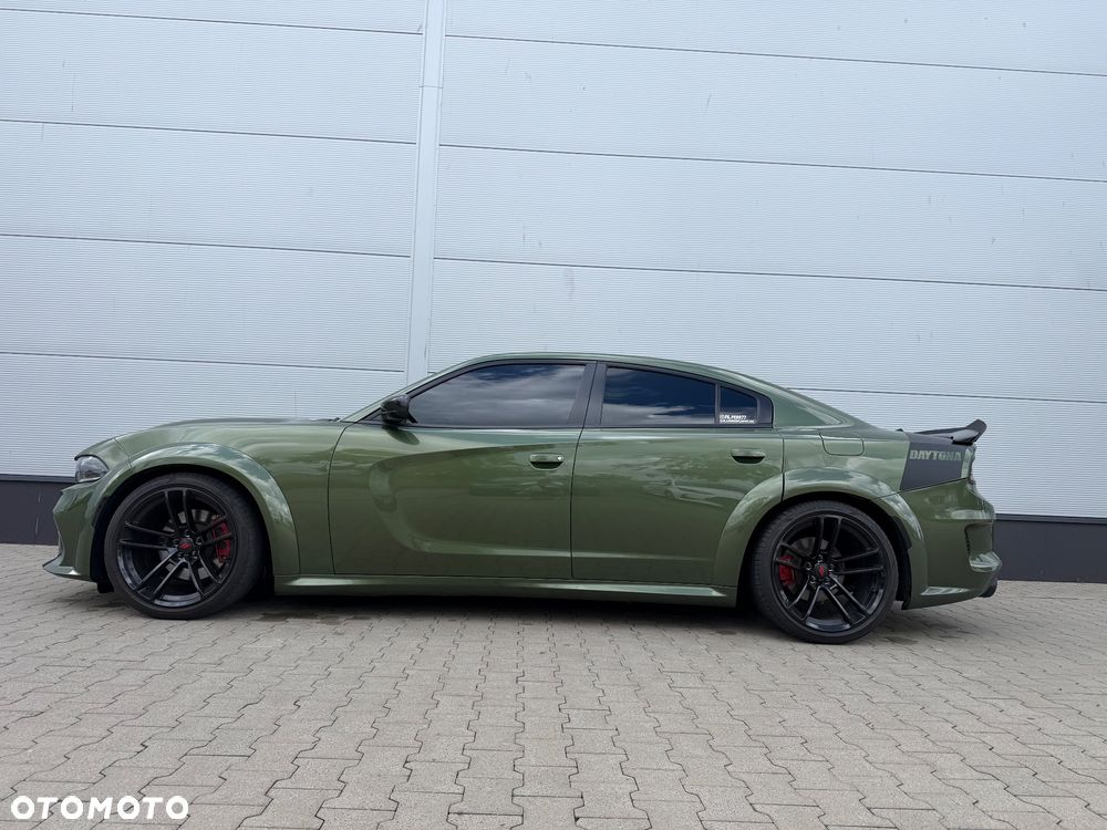 Dodge Charger 5.7 R/T Daytona - 19