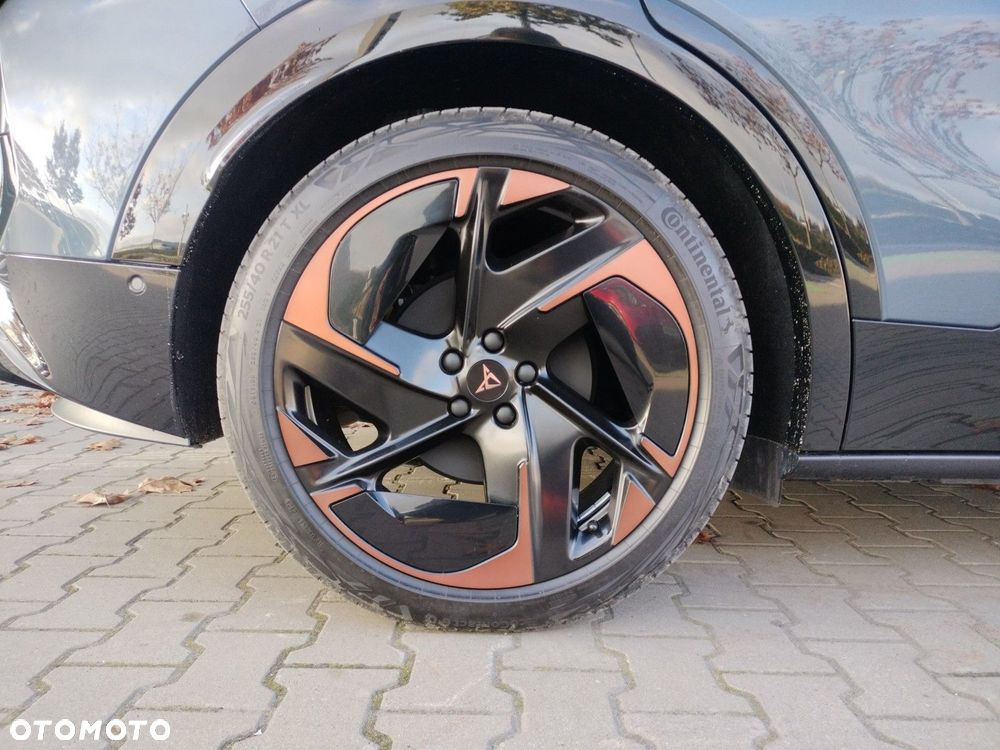 Cupra Tavascan 82kWh 4Drive VZ - 18