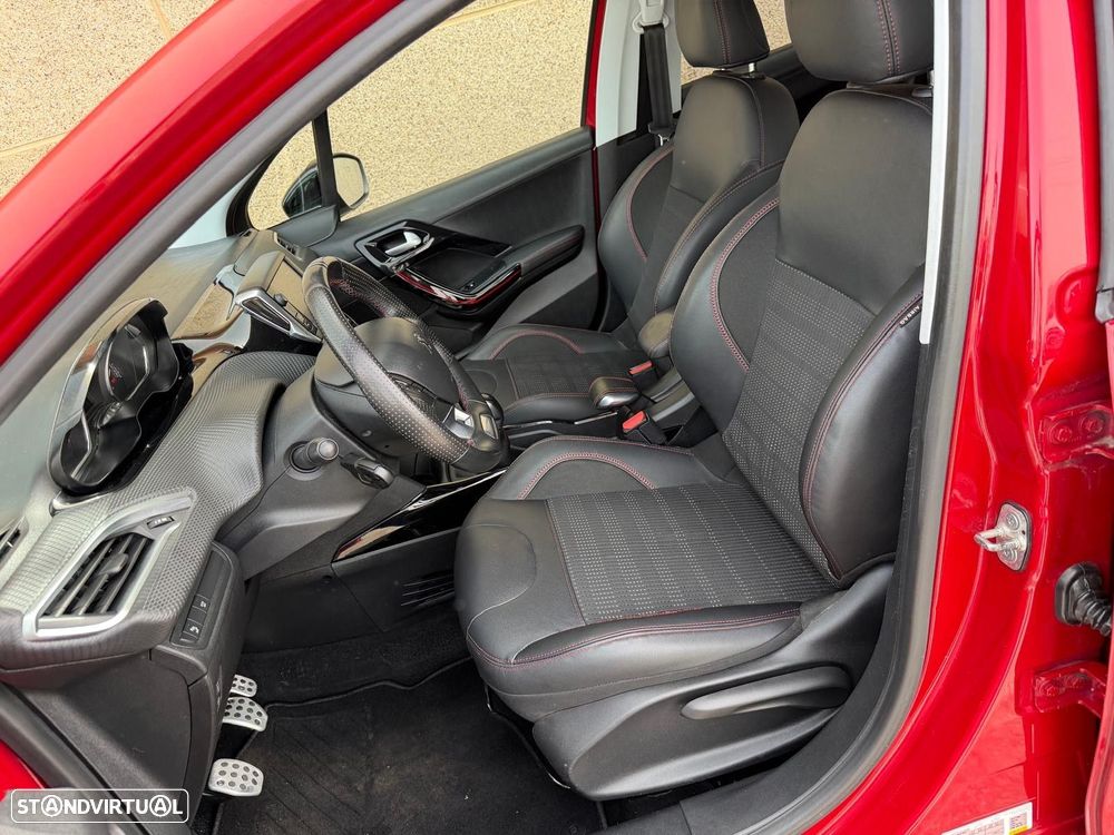 Peugeot 2008 1.2 PureTech GT Line EAT6 - 7