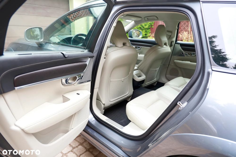 Volvo V90 - 25