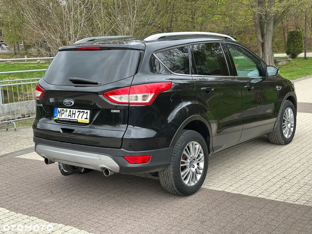 Ford Kuga 1.6 EcoBoost 2x4 Titanium - 3