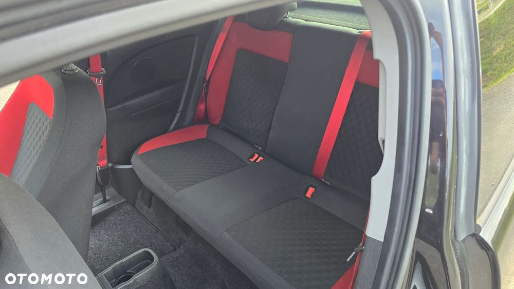 Opel Corsa 1.6T GSI - 26