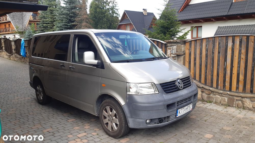 Volkswagen Transporter - 1
