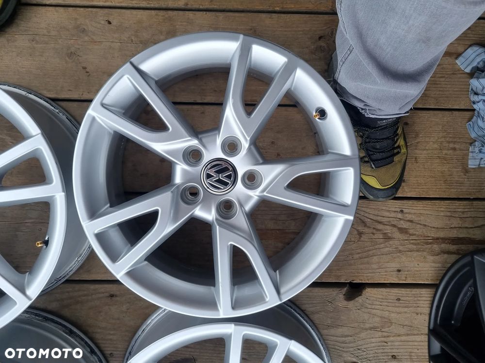 AUDI 8U0 Q3,Q2,VW SHARAN,SEAT ,skoda alu 6,5X17 ET33 5X112 super stan - 7
