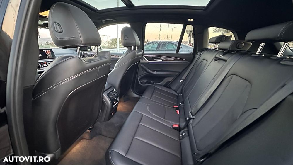 BMW X3 xDrive30i AT Luxury Line - 32