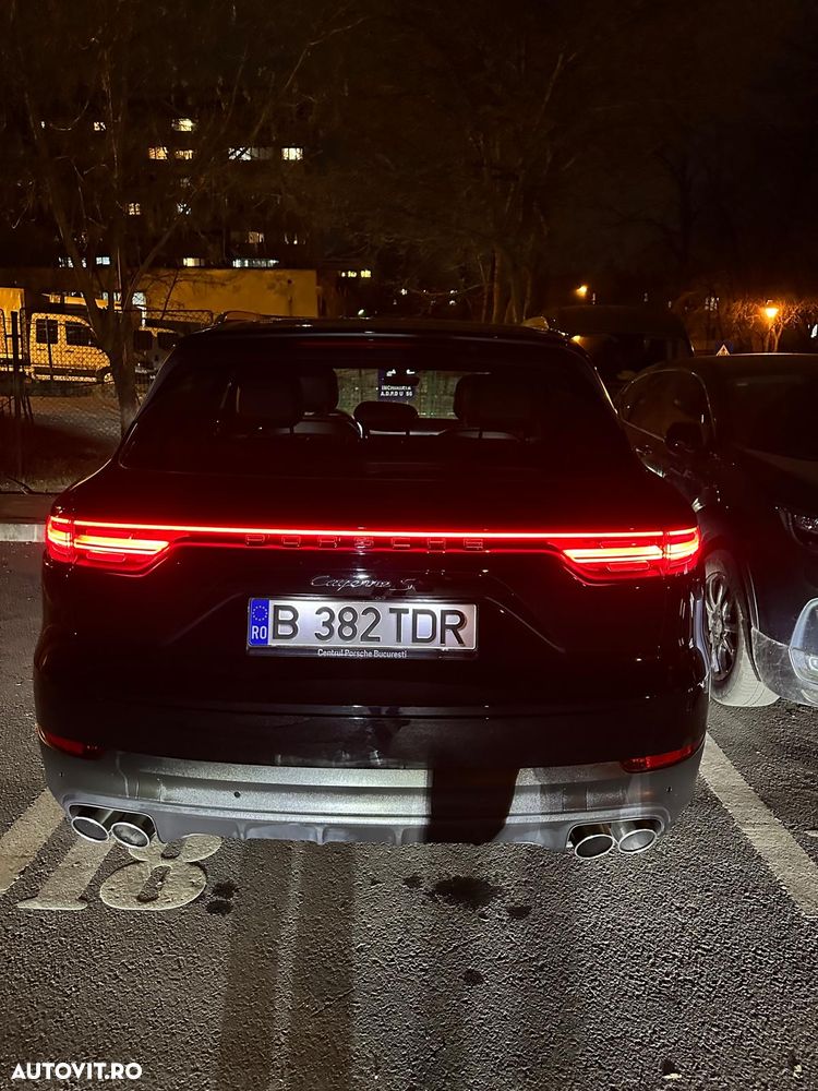 Porsche Cayenne S - 9