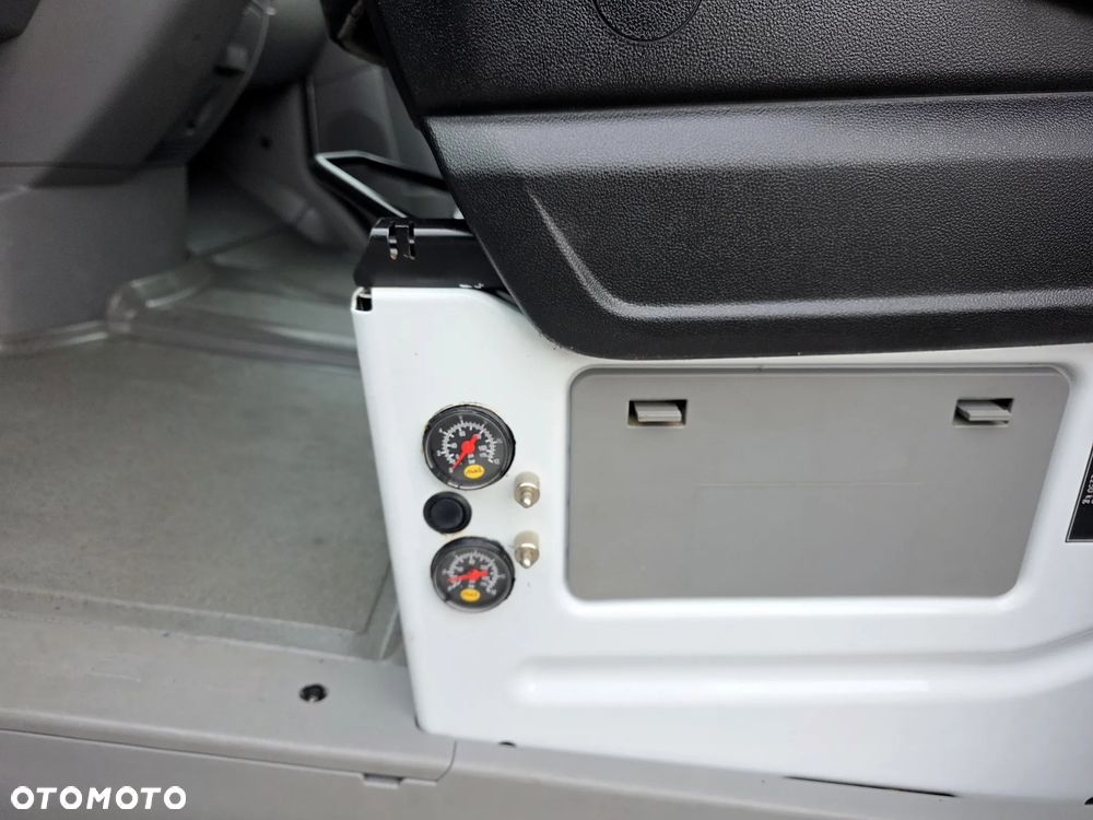 Mercedes-Benz SPRINTER 316 2,2 CDI 163 KONNA DOKA BRYGADÓWKA 7 OSOBOWA WEBASTO KLIMA 3,6M SKRZYNIA WEBASTO GWARANCJA - 13