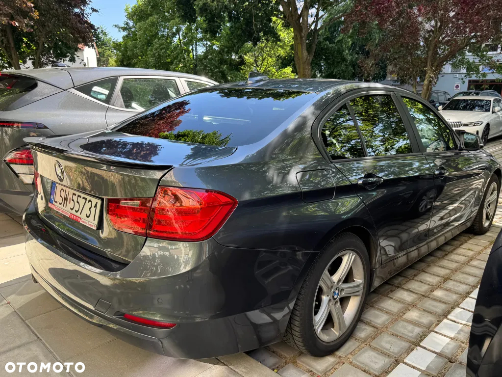 BMW Seria 3 318d Luxury Line - 7