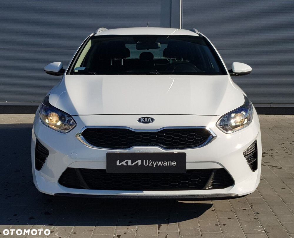 Kia Ceed - 4