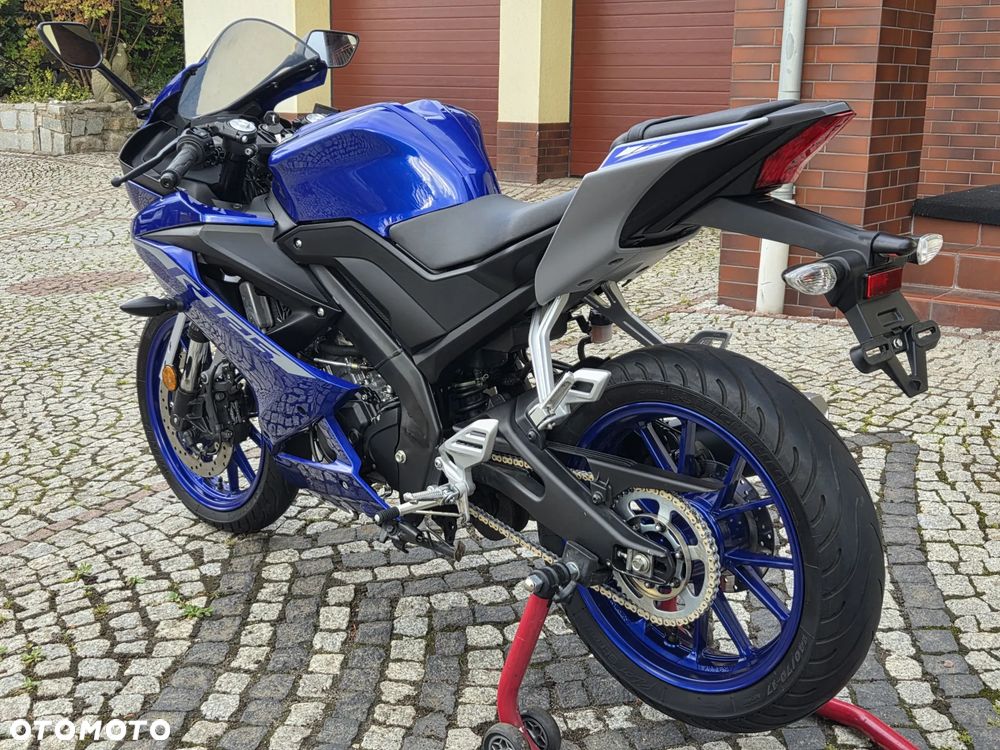 Yamaha YZF - 5