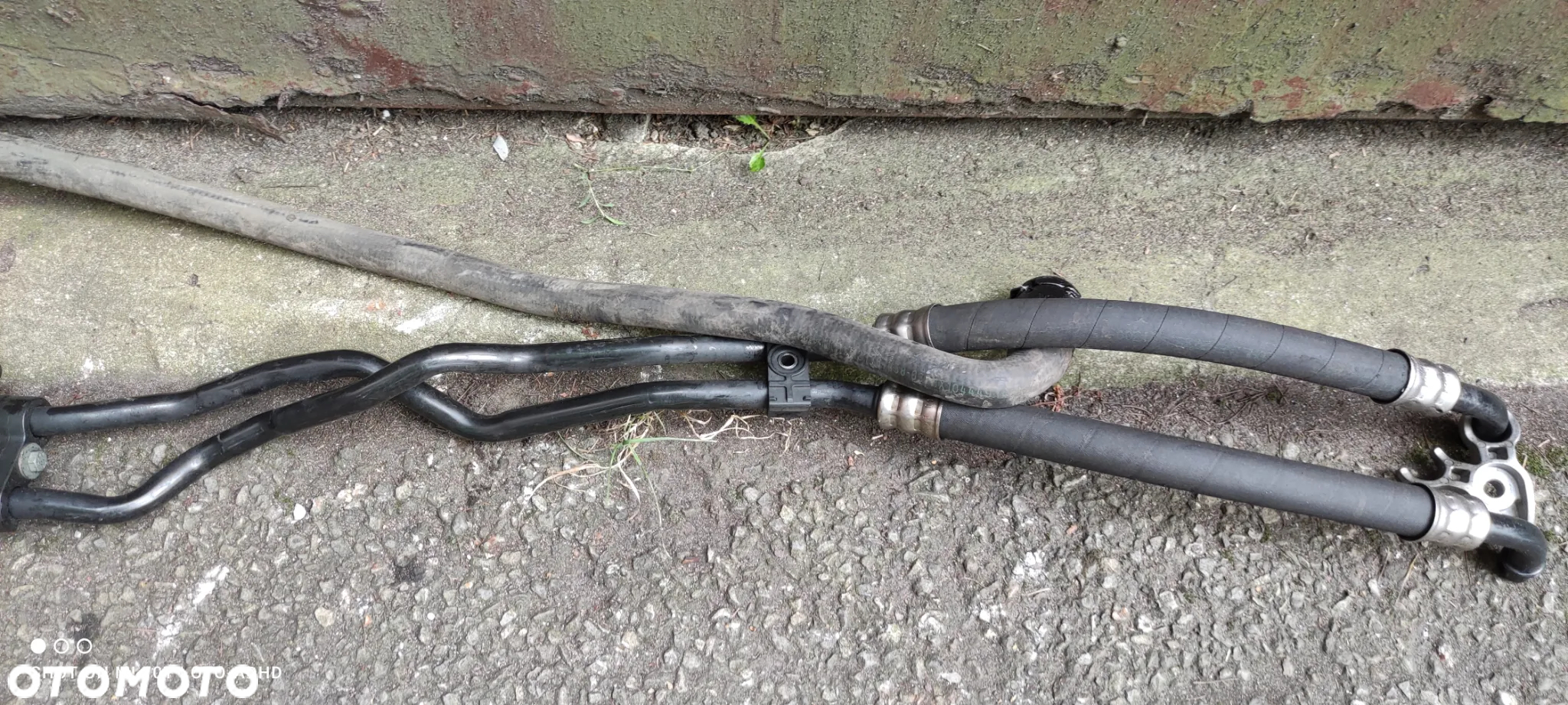 Chłodniczka oleju skrzyni biegów przewody skrzyni BMW e60 e61 2,5d 3,0d  7800479 - 5