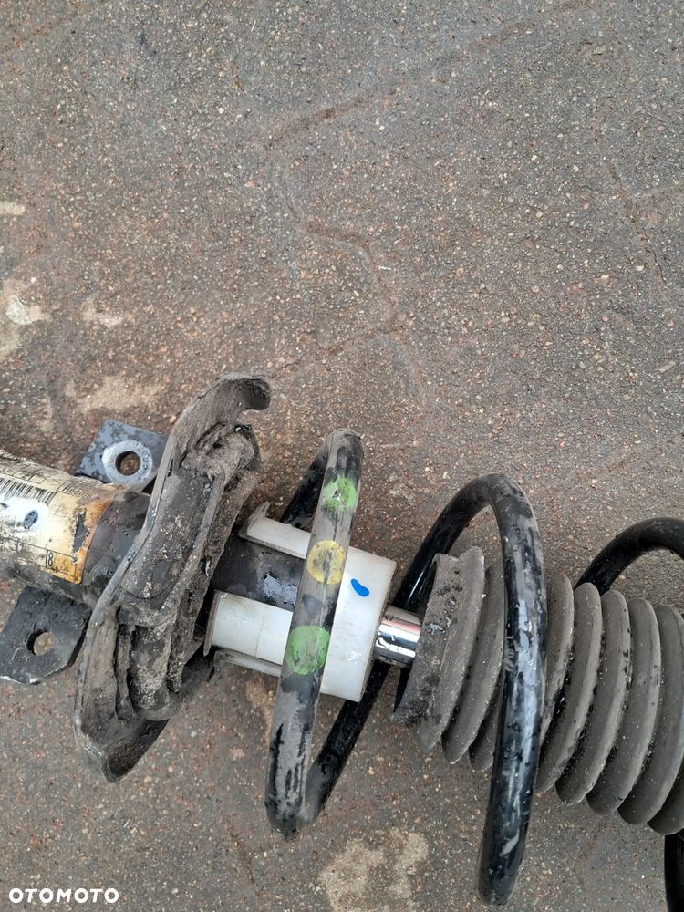 Ford Fiesta MK7 1.25 lift mc person prawy przód - 3