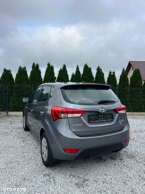 Hyundai ix20 - 10