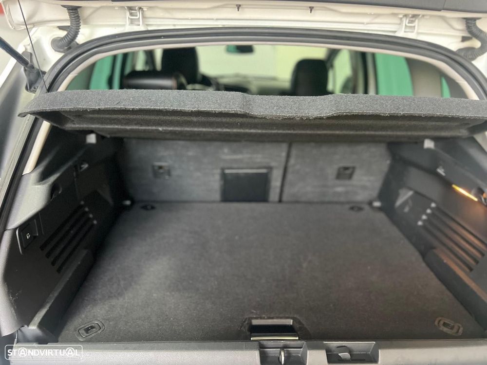 Peugeot 3008 1.6 BlueHDi Allure Grip Control EAT6 - 11