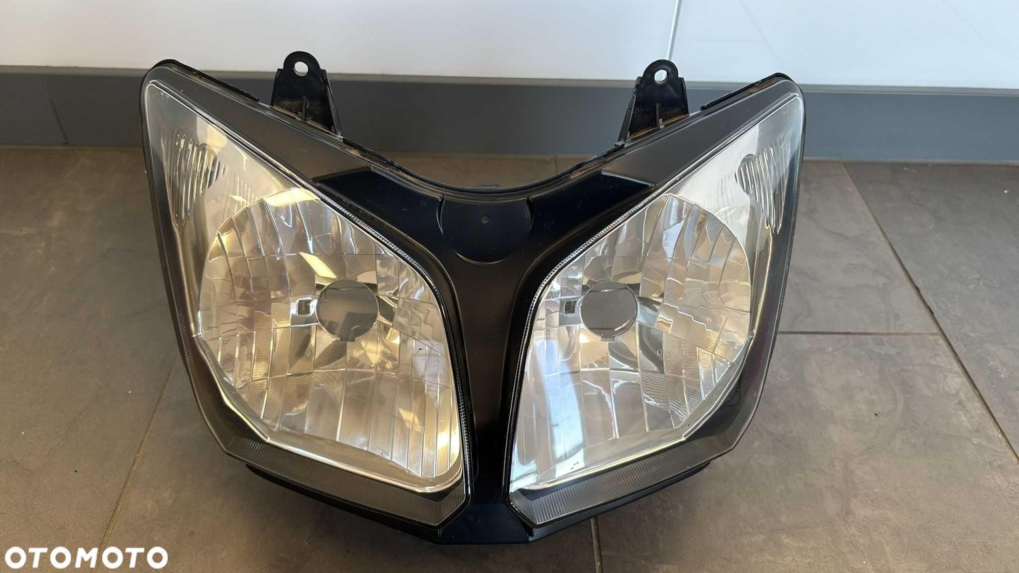 Lampa Reflektor Przód Suzuki DL 650. 1000 V-Strom [989] - 1