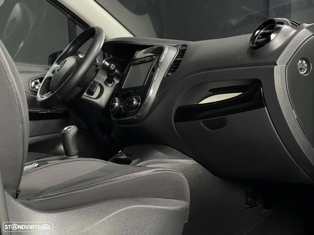Renault Captur - 4