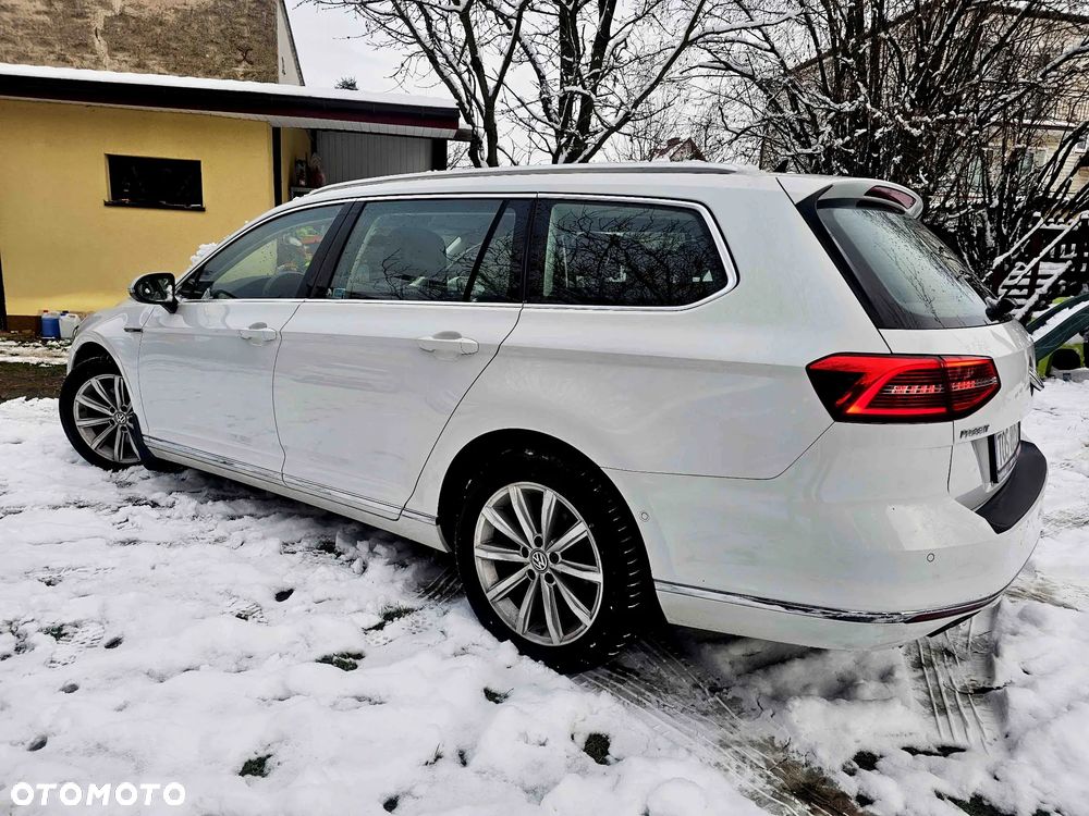 Volkswagen Passat Variant 2.0 TDI SCR 4Motion DSG Highline - 5