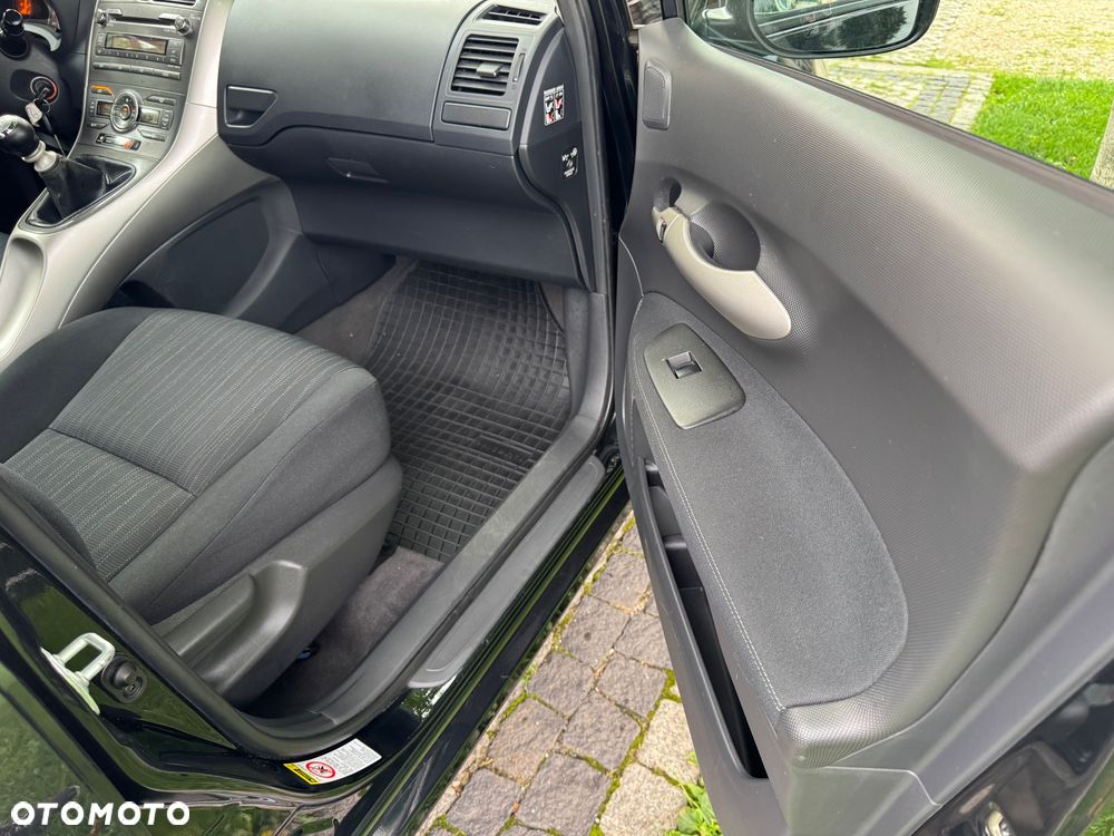 Toyota Auris 1.6 Executive - 30