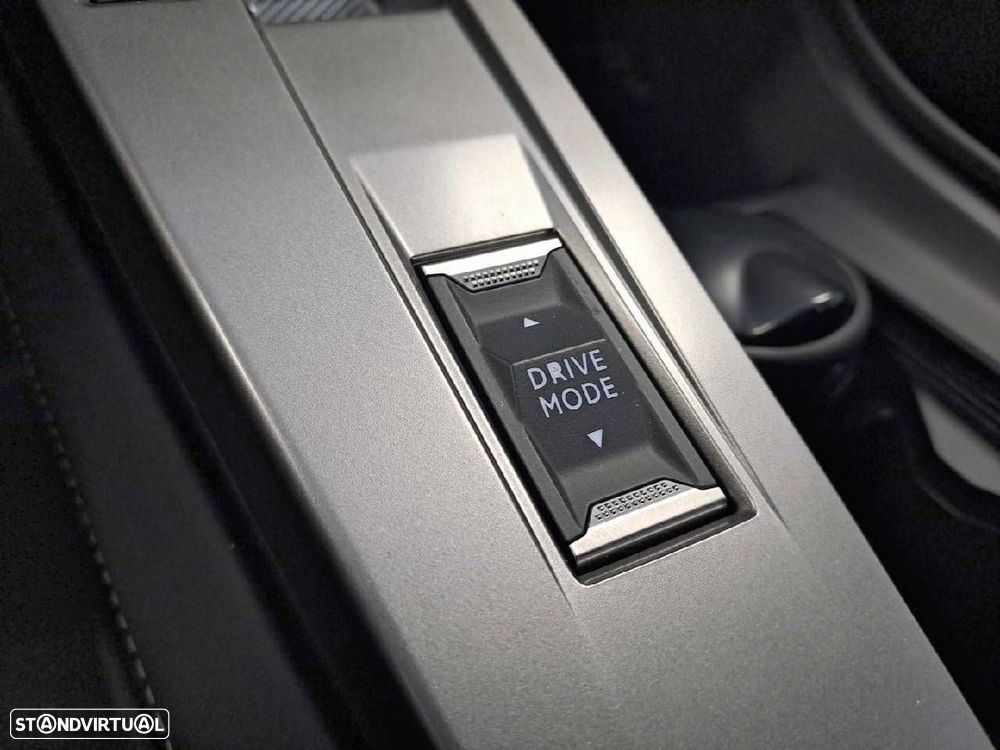 Peugeot 308 1.2 Hybrid GT e-DCS6 - 23