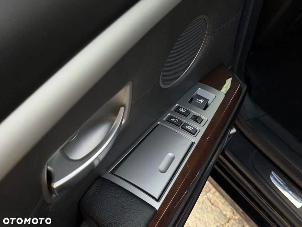 BMW Seria 7 730d - 24